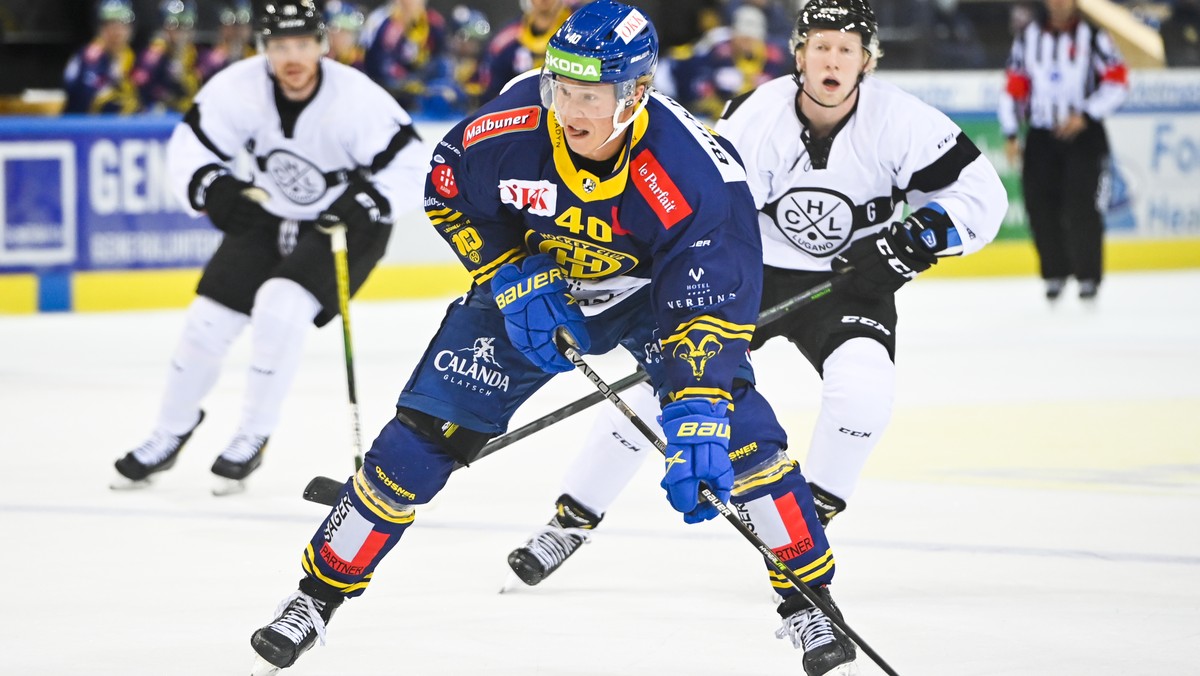 Davos' Dennis Rasmussen beim Eishockey Testspiel der National League zwischen dem HC Davos und dem HC Lugano, am Dienstag, 24. August 2021, im Eisstadion in Davos. (KEYSTONE/Gian Ehrenzeller)