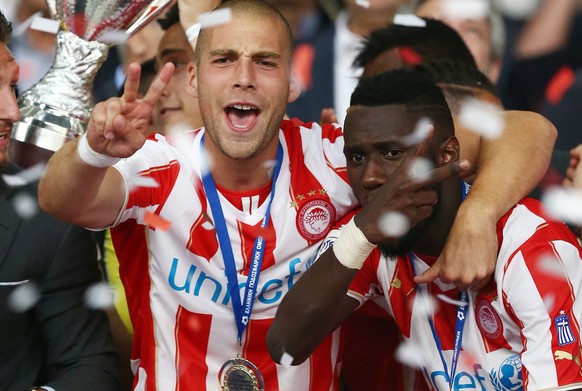 Mit Olympiakos das Double gewinnen: Doch wie lange bleibt Kasami noch in Griechenland?