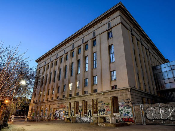 ARCHIV - Der verlassene Eingangsbereich zum Club Berghain. Foto: Britta Pedersen/dpa-Zentralbild/dpa