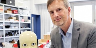 KI-Koryphäe Schmidhuber: «Bauen eine künstliche Intelligenz, die wie ein Kind lernt»