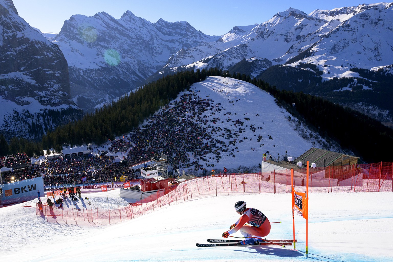 epa11833746 Lars Roesti of Switzerland in action during the Men&#039;s Downhill race at the FIS Alpine Skiing World Cup in Wengen, Switzerland, 18 January 2025. EPA/JEAN-CHRISTOPHE BOTT