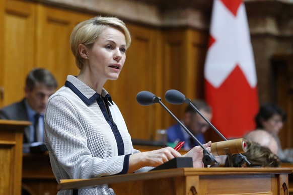 Natalie Rickli, SVP-ZH, spricht waehrend einer Debatte im Nationalrat, waehrend der Fruehlingssession der Eidgenoessischen Raete, am Mittwoch, 15. Maerz 2017 in Bern. (KEYSTONE/Peter Klaunzer)