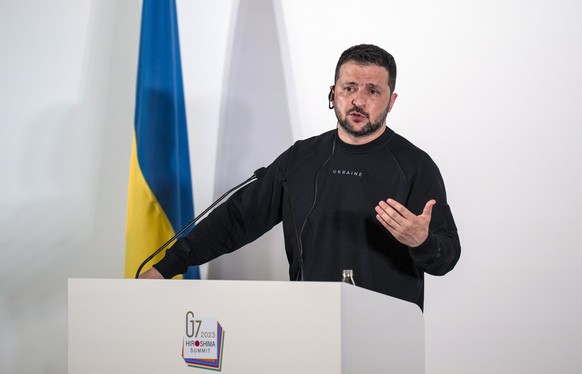 epa10643926 Ukrainian President Volodymyr Zelensky speaks during a news conference at the Group of Seven (G7) nations&#039; meetings in Hiroshima, western Japan, 21 May 2023. EPA/LOUISE DELMOTTE / POO ...