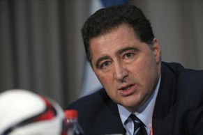Domenico Scala, Rechnungsprüfer der FIFA, kritisiert die Millionen-Zahlung Blatters an Platini.