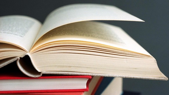 Diese 19 Bilder kannst du riechen – wetten?\nWenn man ein Buch das erste Mal öffnet und die ersten Seiten liest. 😍