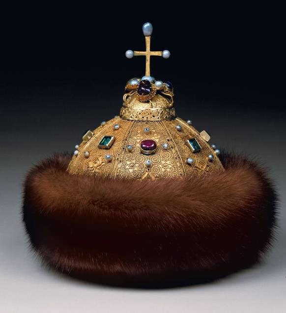 Monomakh&#039;s Cap (Golden Crown), First Half of 14th cen. Found in the collection of State United Museum Centre in the Kremlin, Moscow. (Photo by Fine Art Images/Heritage Images/Getty Images)