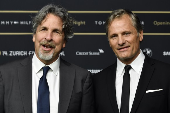 US director Peter Farrelly, left, and US actor Viggo Mortensen, right, poses on the Green Carpet before the screening of &#039;Green Book&#039; at the 14th Zurich Film Festival (ZFF) in Zurich, Switze ...