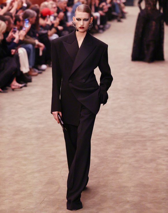 A model wears a creation from the Saint Laurent Fall/Winter 2026-2027 Women's collection presented in Paris, Tuesday, March 3, 2026. (AP Photo/Tom Nicholson)
France Fashion Saint Laurent F,W 26,2 ...