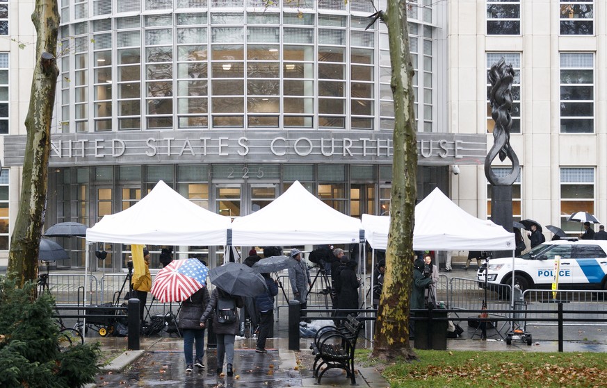 epa07162818 A view of the United States District Court for the Eastern District of New York where the trial of Joaquin &#039;El Chapo&#039; Guzman begins today in Brooklyn, New York, USA, 13 November  ...