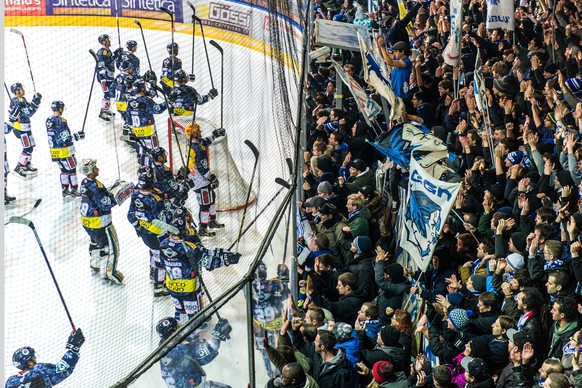 Siege im Derby tun immer besonders gut: In der Valascia wird gefeiert.