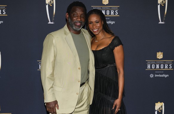 Former football player Doug Williams arrives for the NFL Honors award show ahead of the Super Bowl 57 football game, Thursday, Feb. 9, 2023, in Phoenix. (AP Photo/Matt York)