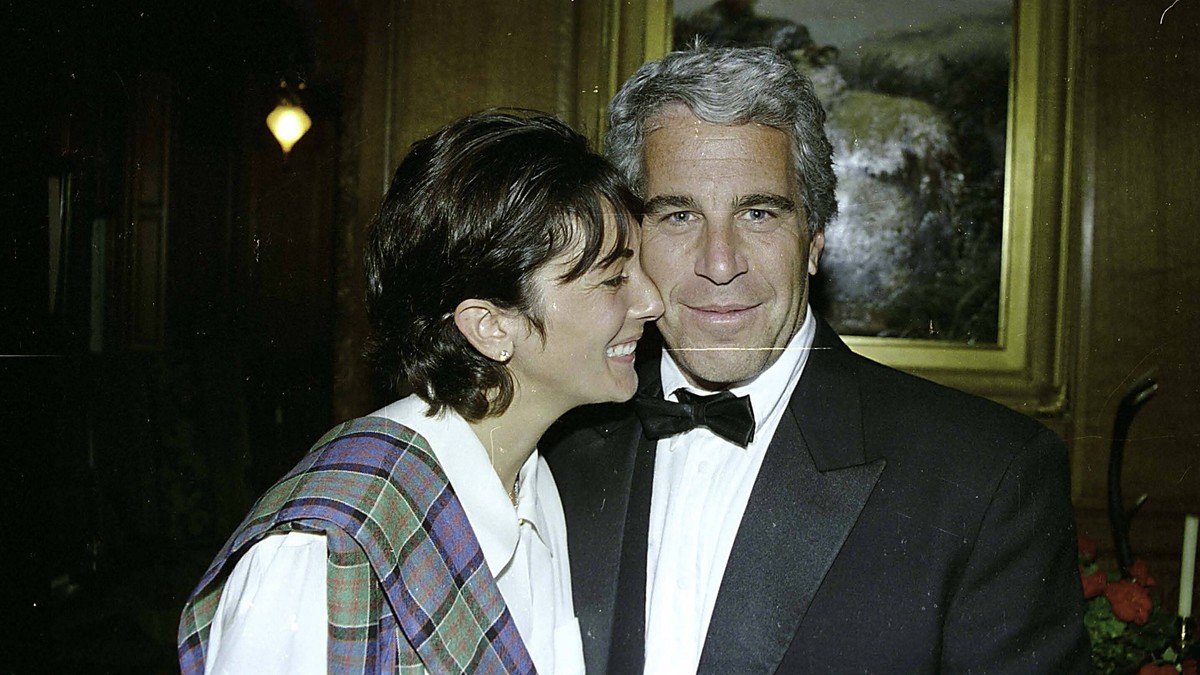 December 10, 2021: The US attorney s office has released images during the trial of Ghislaine Maxwell, 59, who faces six federal charges relating to accusations in the sexual exploitation of girls wit ...
