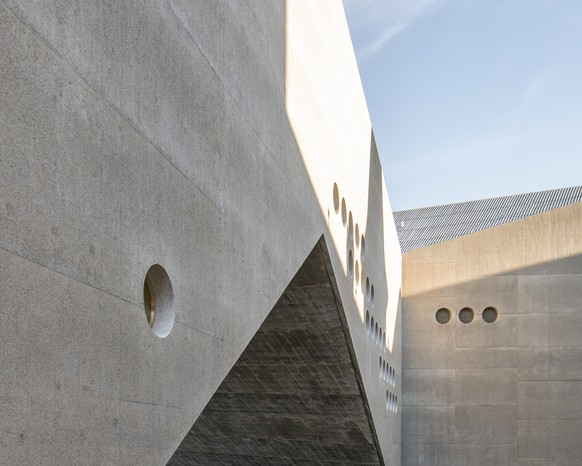 Der ergänzende Landesmuseum-Neubau verfügt über zusätzliche 2000 Quadratmeter Ausstellungsfläche und kostete 111 Millionen Franken. 