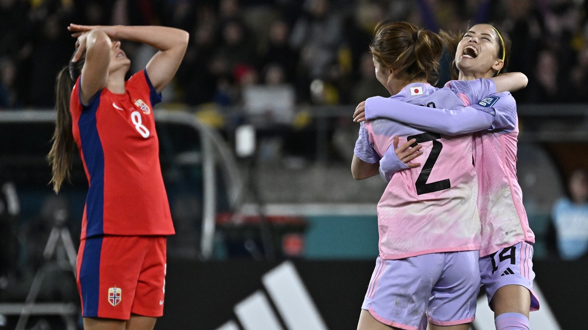 epa10785556 Japan celebrates the goal of Risa Shimizu during the FIFA Women's World Cup 2023 Round of 16 soccer match between Japan and Norway at Wellington Regional Stadium in Wellington, New Ze ...