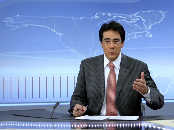 Der ehemalige Star des Westschweizer Fernsehens RTS, Darius Rochebin, weist die Vorw