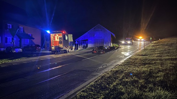 Verkehrsunfall: Motorradfahrer bei Kollision in Oberägeri erheblich verletzt