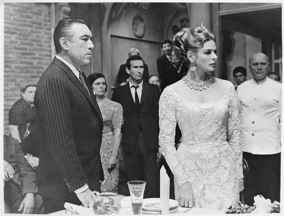 René Hubert: Filmkostüme für Anthony Quinn und Ingrid Bergman in «The Visit» nach Dürrenmatts «Der Besuch der alten Dame», IT/DE 1964.