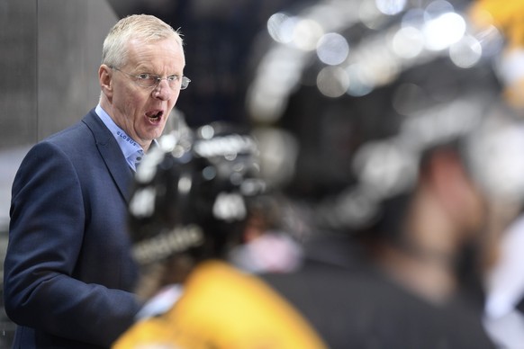 Berns Headcoach Kari Jalonen, waehrend dem siebten Playoff Halbfinalspiel der National League, zwischen dem SC Bern und dem EHC Biel, am Dienstag 9. April 2019 in der Postfinance Arena in Bern. (KEYST ...