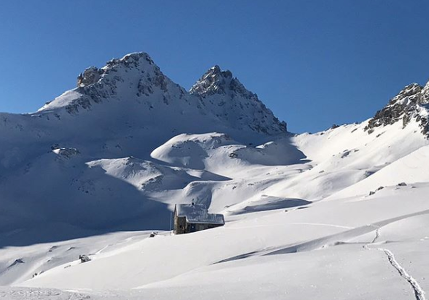 Cufercalhütte, Bild: Instagram/Damon Nett