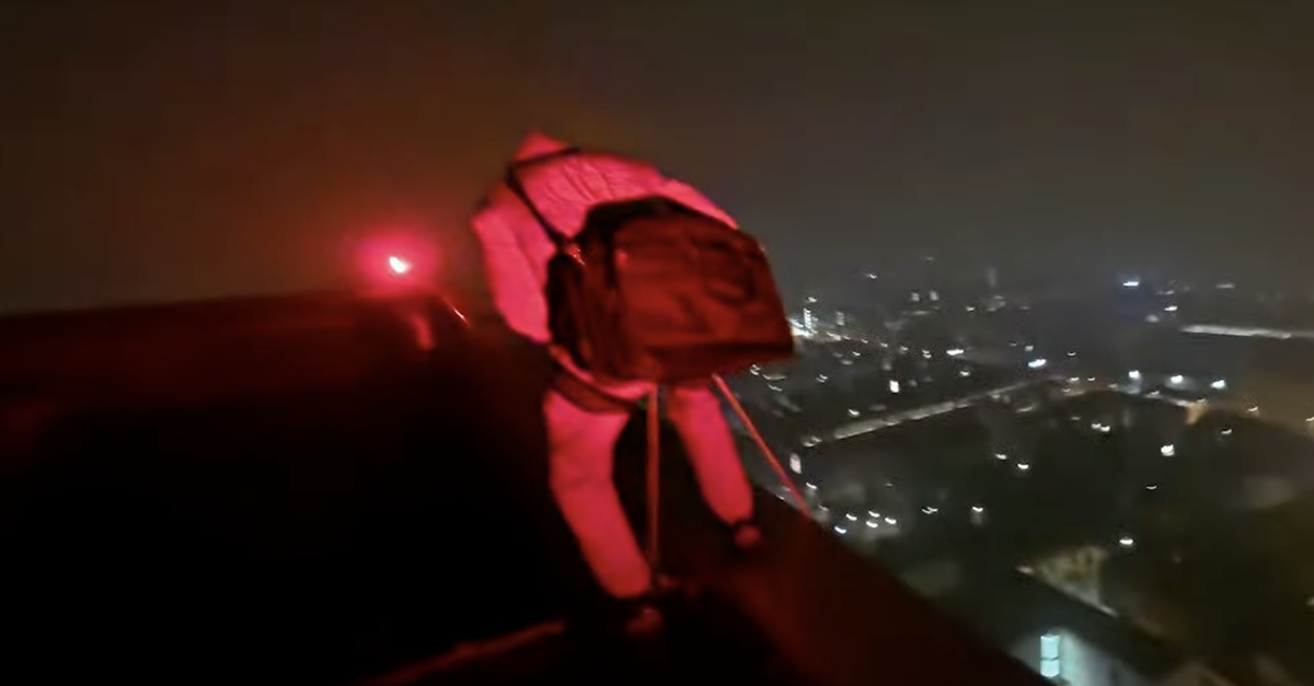 sprayergruppe-kcbr-signierte-z-richs-getreidesilo-und-zeigt-die-aktion-jetzt-im-video