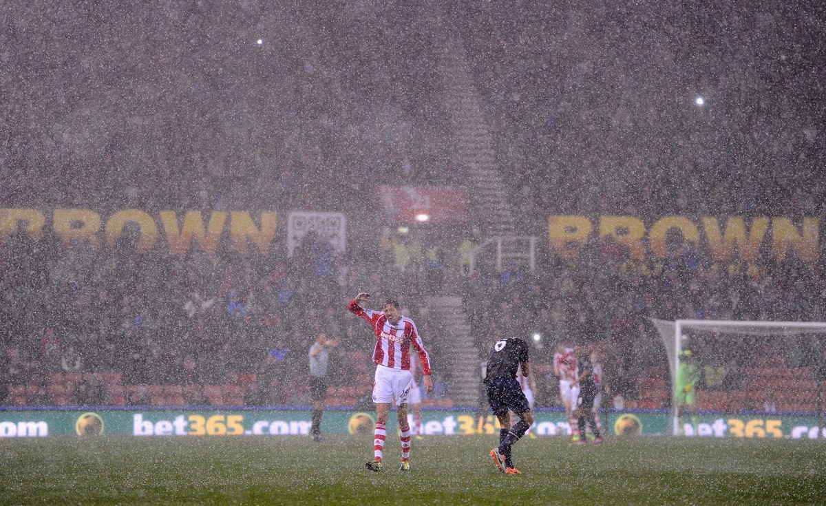 Kein Zuckerschlecken – das Britannia Stadium bei Schneefall.&nbsp;