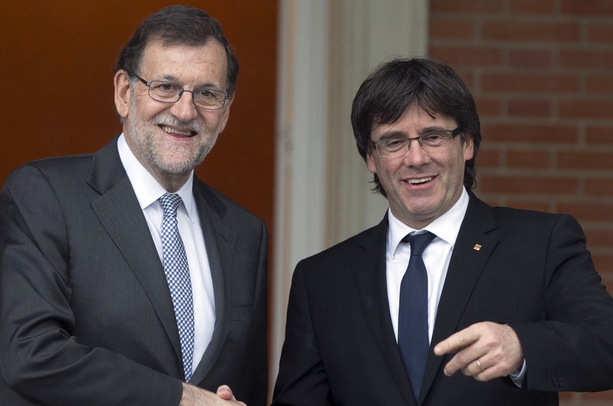 Hier noch in Frieden: Der spanische Ministerpräsident Rajoy mit Puigdemont im April 2016.