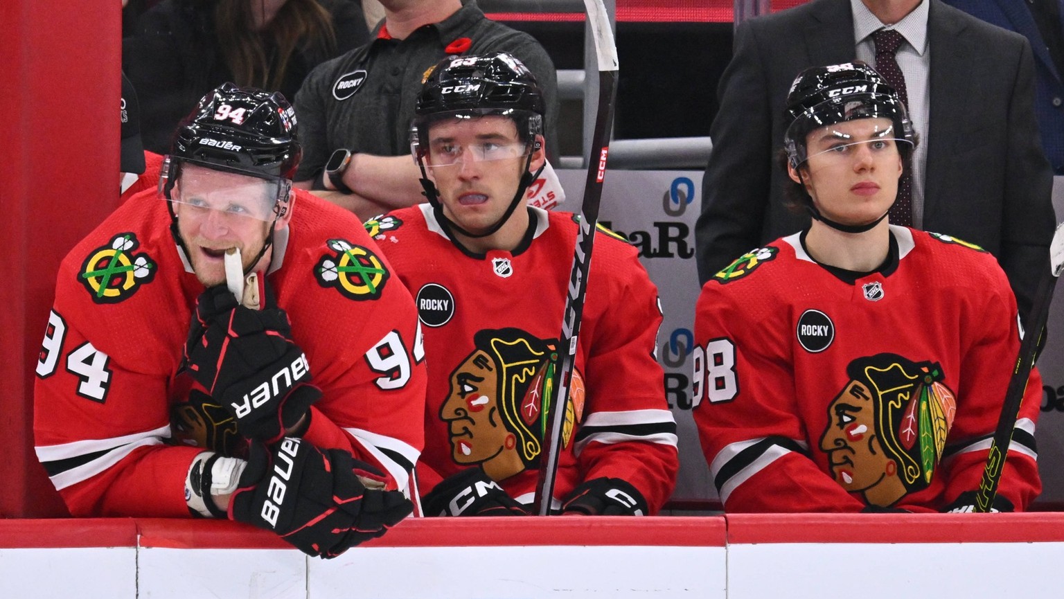 NHL, Eishockey Herren, USA Tampa Bay Lightning at Chicago Blackhawks Nov 16, 2023 Chicago, Illinois, USA Chicago Blackhawks forward Corey Perry 94 chases after a loose puck in the third period against ...