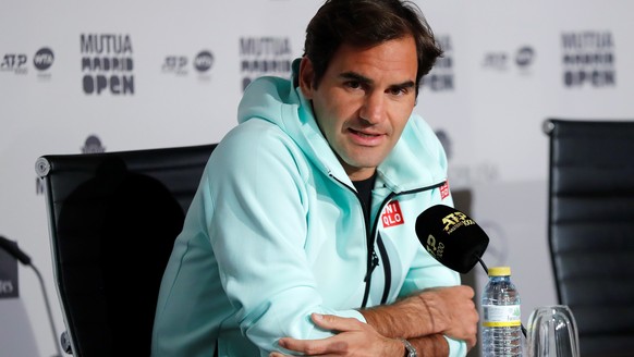 epa07548250 Swiss tennis player Roger Federer addresses a press conference at the Mutua Madrid Open tennis tournament at Caja Magica tennis complex, in Madrid, Spain, 05 May 2019. EPA/CHEMA MOYA