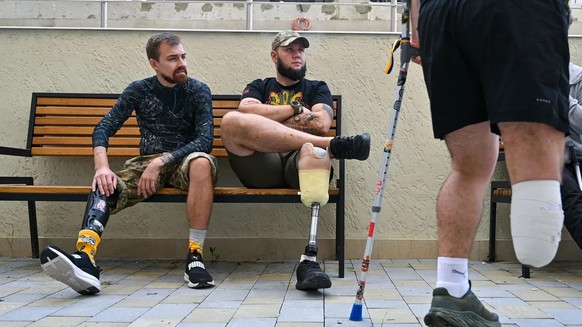 Ukraine, Lviv: Ukrainian soldiers in a rehabilitation center for war wounded.