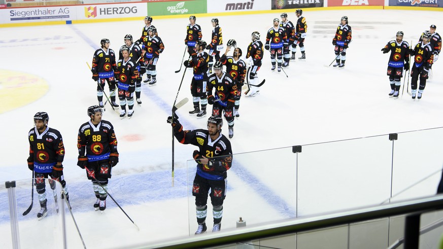 SC Bern Spieler reagieren nach der Niederlage (3-5), beim Eishockey-Testpiel zwischen dem SC Bern und Red Bull Muenchen in der Postfinance Arena in Bern, am Sonntag, 6. September 2020. (KEYSTONE/Antho ...