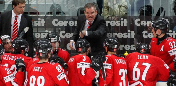 ZUR NICHT-VERLAENGERUNG DES VERTRAGES ALS EISHOCKEY-NATIONALTRAINER DURCH SEAN SIMPSON AM MONTAG, 3. MÄRZ 2014, STELLEN WIR IHNEN FOLGENDES BILDMATERIAL ZUR VERFUEGUNG - Der Schweizer Headcoach Sean S ...