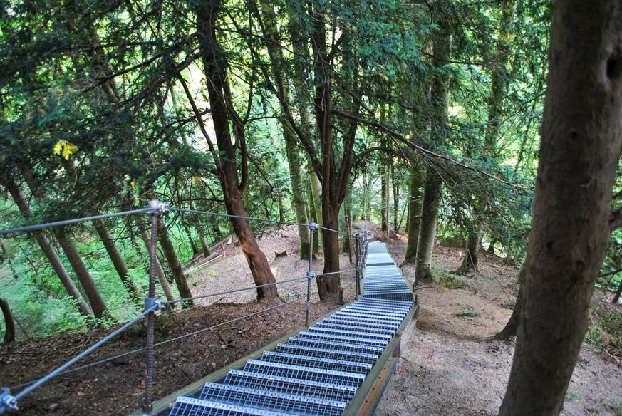 Höchfall Teufen Rauszeit Treppen schweiz wandern treppenwandern