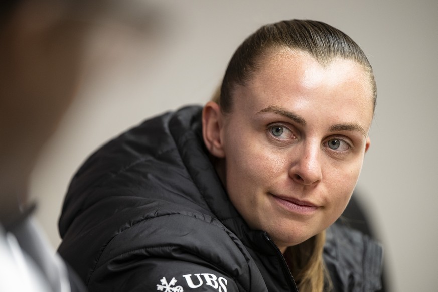 epa12896274 Switzerland and player Noelle Maritz attends a media conference in Sinop, Switzerland, 17 April 2026, on the eve of the FIFA 2027 Women's World Cup qualifying soccer match between Tur ...