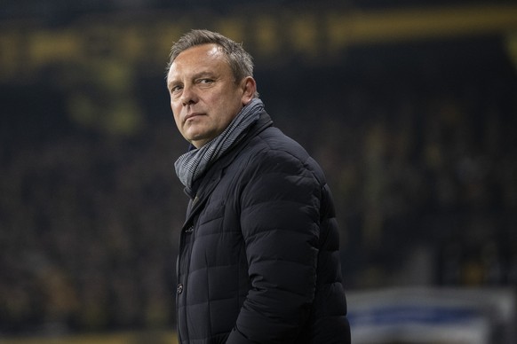 Zuerichs Cheftrainer Andre Breitenreiter reagiert im Fussball Meisterschaftsspiel der Super League zwischen den Berner Young Boys und dem FC Zuerich, am Samstag, 19. Maerz 2022, im Stadion Wankdorf in ...