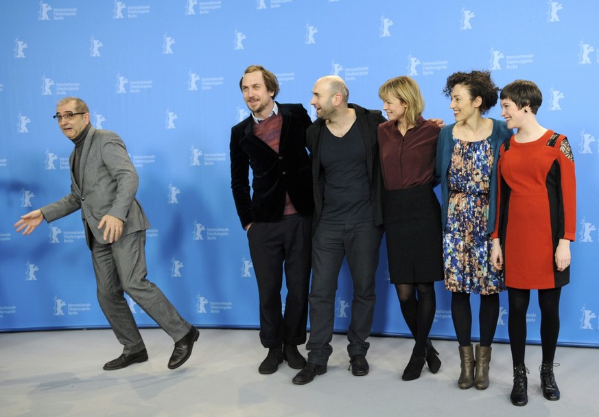 Produzent Samir, die Schauspieler Lars Eidinger, Urs Jucker und Jenny Schily, Regisseurin Stina Werenfels und Darstellerin Victoria Schulz bei der Vorstellung des Filmes «Dora or The Sexual Neuroses o ...