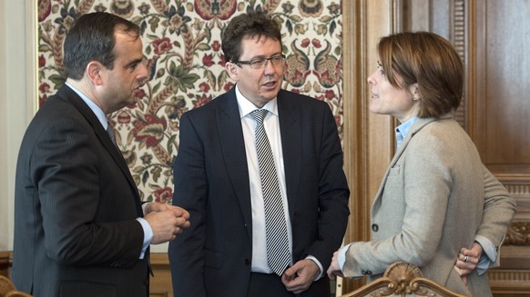Das neue bürgerliche Führungstrio mit Gerhard Pfister (CVP), Albert Rösti (SVP) und Petra Gössi (FPD) lässt im Parlament die Muskeln spielen.