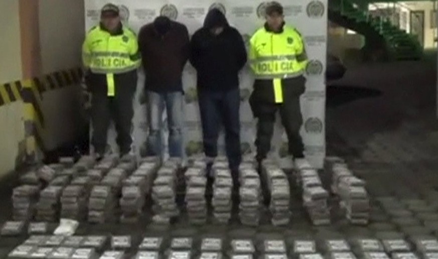 Eine halbe Tonne Kokain in kolumbianischen Fussballfan-Bussen gefunden (… und nein, das ist keine neue Folge von «Narcos»)