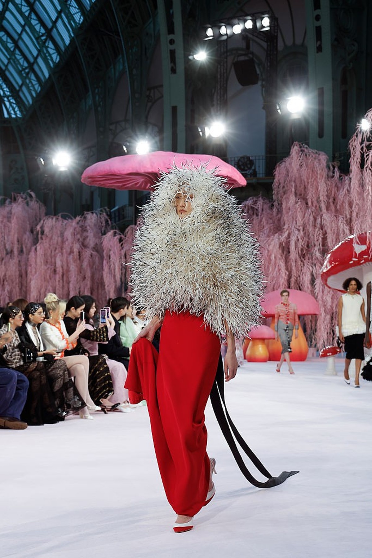 PARIS, FRANCE - JANUARY 27: (EDITORIAL USE ONLY - For Non-Editorial use please seek approval from Fashion House) Models walk the runway during the Chanel Haute Couture Week Spring/Summer 2026 show as  ...