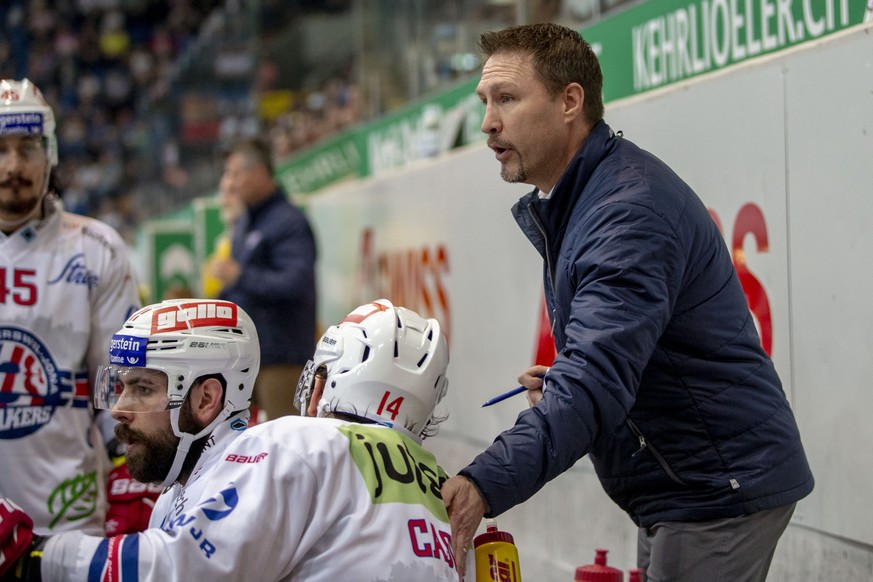 SC Rapperswil-Jona Lakers Cheftrainer Jeff Tomlinson im fuenften Eishockey Spiel der Ligaqualifikation der National League zwischen dem EHC Kloten und dem SC Rapperswil-Jona Lakers am Samstag, 21. Apr ...