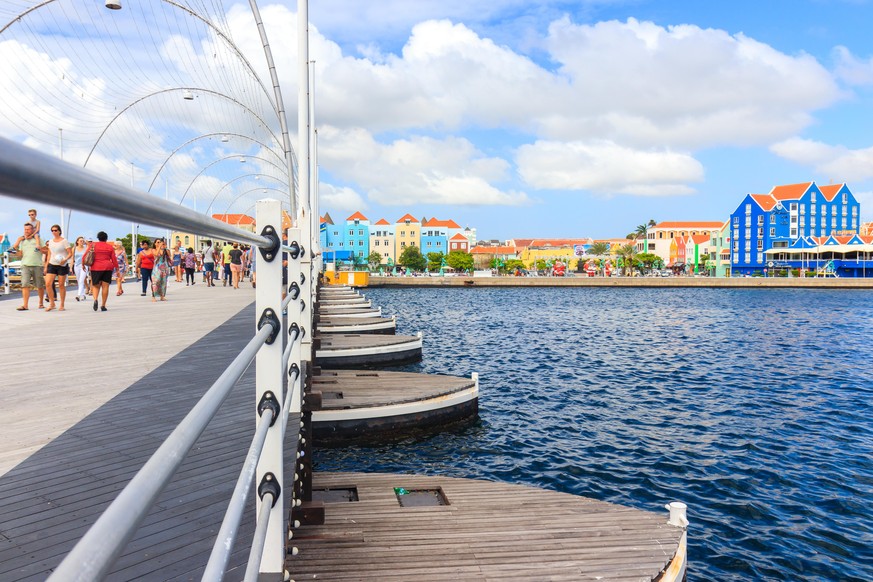 Queen Emma Bridge, Willemstad, Curacao