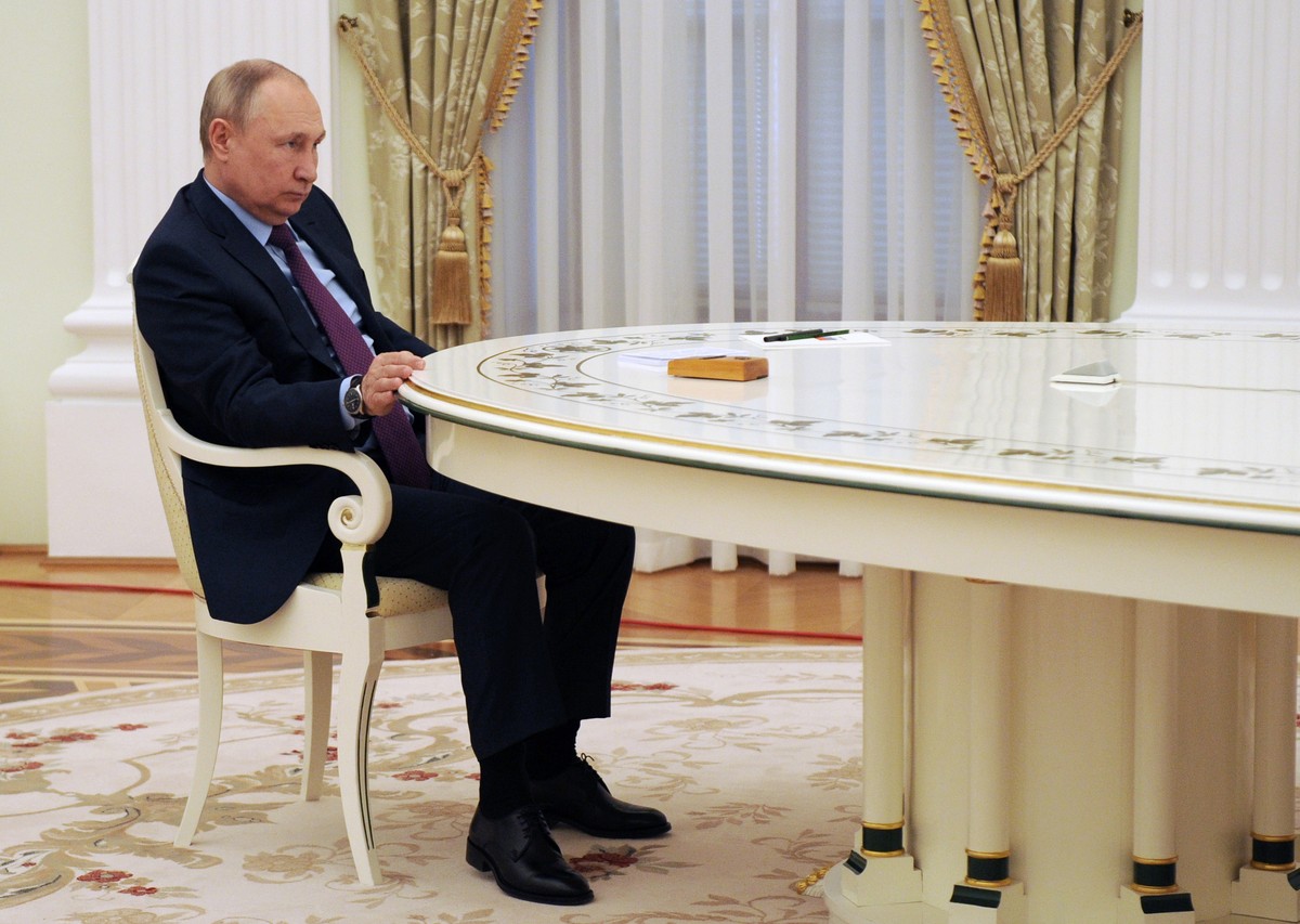 epa09776908 Russian President Vladimir Putin attends a meeting with Azerbaijan's President Ilham Aliyev (not pictured) in the Kremlin in Moscow, Russia, 22 February 2022. Azerbaijan's Presid ...