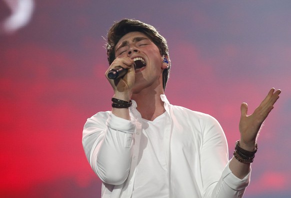 epa05955395 Brendan Murray from Ireland performs the song &#039;Dying to Try&#039; during rehearsals for the Second Semi-Final of the 62nd annual Eurovision Song Contest (ESC) at the International Exh ...