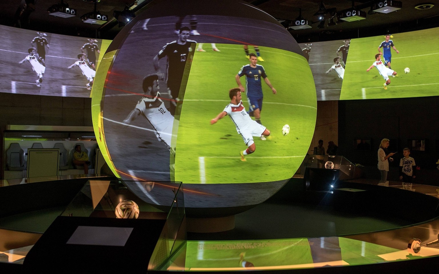 Deutsches Fussball Museum in Dortmund 27.10.2016, Dortmund: Features, Ausstellungsst