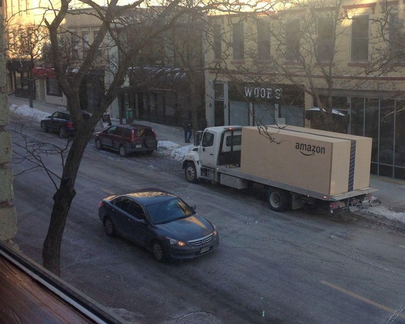 Wenn du dich gefragt hast, wie gross Amazon-Pakete sein können.