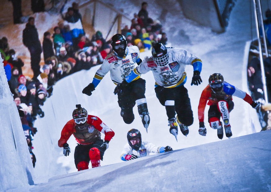 Spektakel pur am Crashed Ice in Jyväskylä.