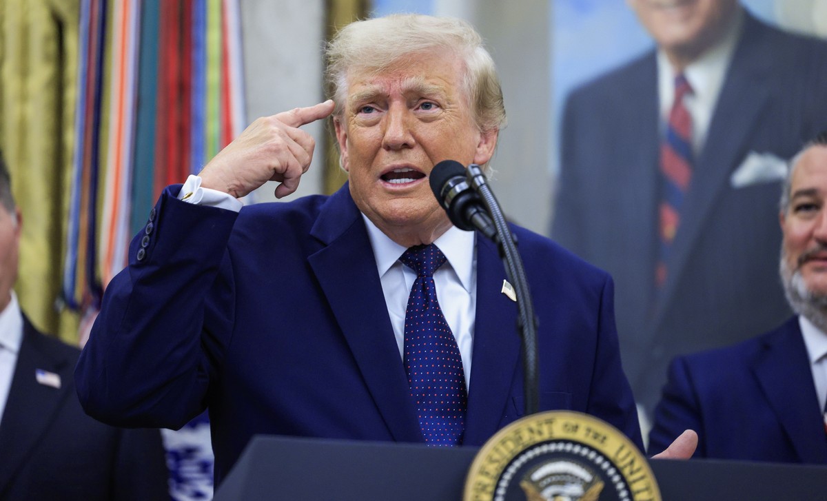 epa13091725 US President Donald J. Trump speaks on the first day of trading for Trump Accounts in the Oval Office of the White House in Washington, DC, USA, 06 July 2026. Trump Accounts grant eligible ...