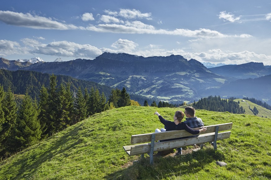 Wachthubel Frühlingswanderung Schweiz Beste Frühlingswanderungen Rauszeit