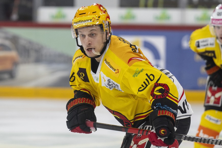 Berns PostFinance Top Scorer Dominik Kahun im Eishockey Qualifikatiosspiel der National League zwischen dem EHC Biel und dem SC Bern, am Samstag, 4. November 2023, in der Tissot Arena in Biel. (PostFi ...