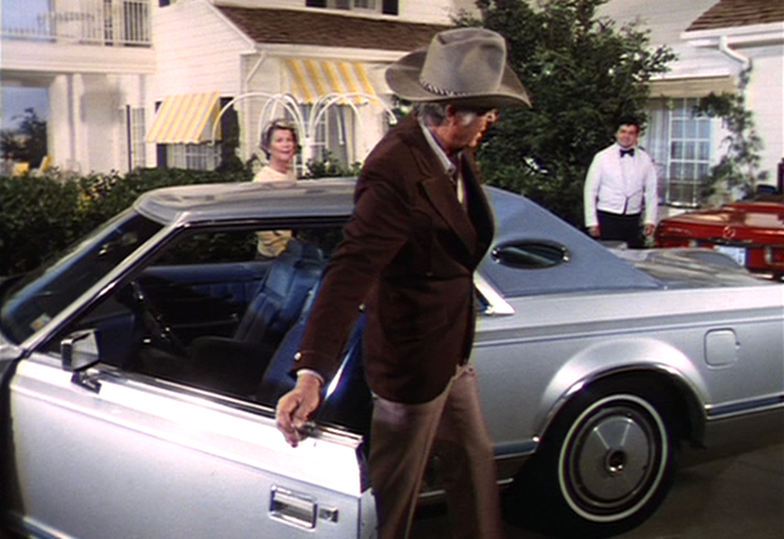 lincoln continental jock ewing dallas TV soap serie http://www.curbsideclassic.com/features/tv-and-movies/the-cars-of-dallas-jocks-lincoln-mark-v/