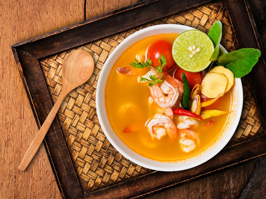 tom yam kung thailaind thai thailändisch tom yum goong krevetten scharf sauer asiatisch suppe food essen